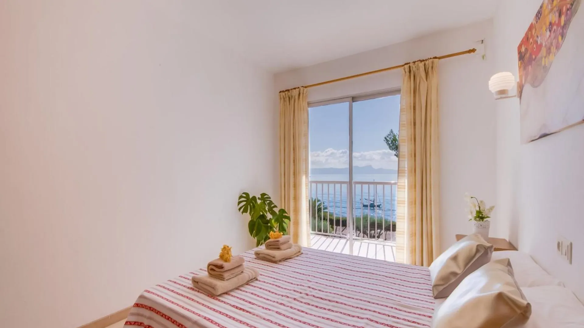 Holiday Home Near Alcanada Golf Course 0*,  İspanya